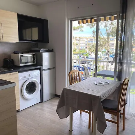 T1 A Avec Wifi - Equipement Complet, Ideal Pour 2 Personnes - Fr-1-553-145 Apartmán Balaruc-les-Bains